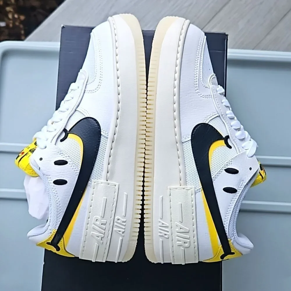 NIKE WOMENS AF1 LOW SHADOW GO THE EXTRA SMILE limited edition NEW sneaker Size 8